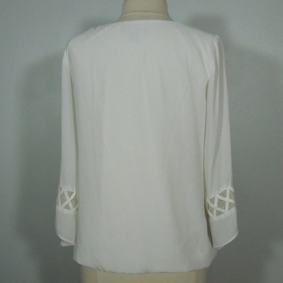 AB Studio White Long Sleeve Blouse w/ Detail - Picture 4 of 5